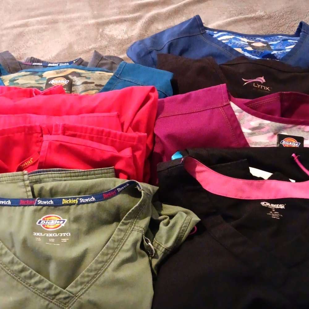 Women's gently used scrub sets,  various brands, & colors available.